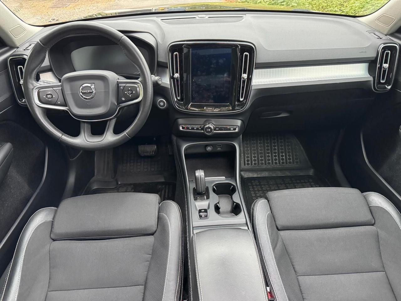 Volvo XC40 D4 Geartronic R-design (4x4) trazione integrale