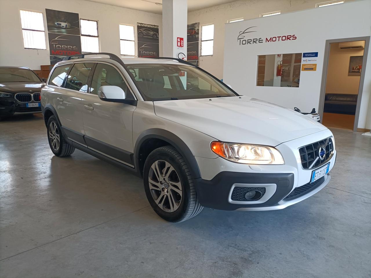 Volvo XC 70 CV 163 D4 AWD Geartronic Momentum 12/2013
