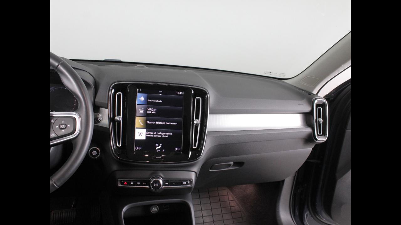 VOLVO XC40 - XC40 1.5 t2 Momentum Pro auto my21