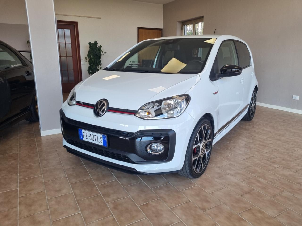 Volkswagen UP GTI