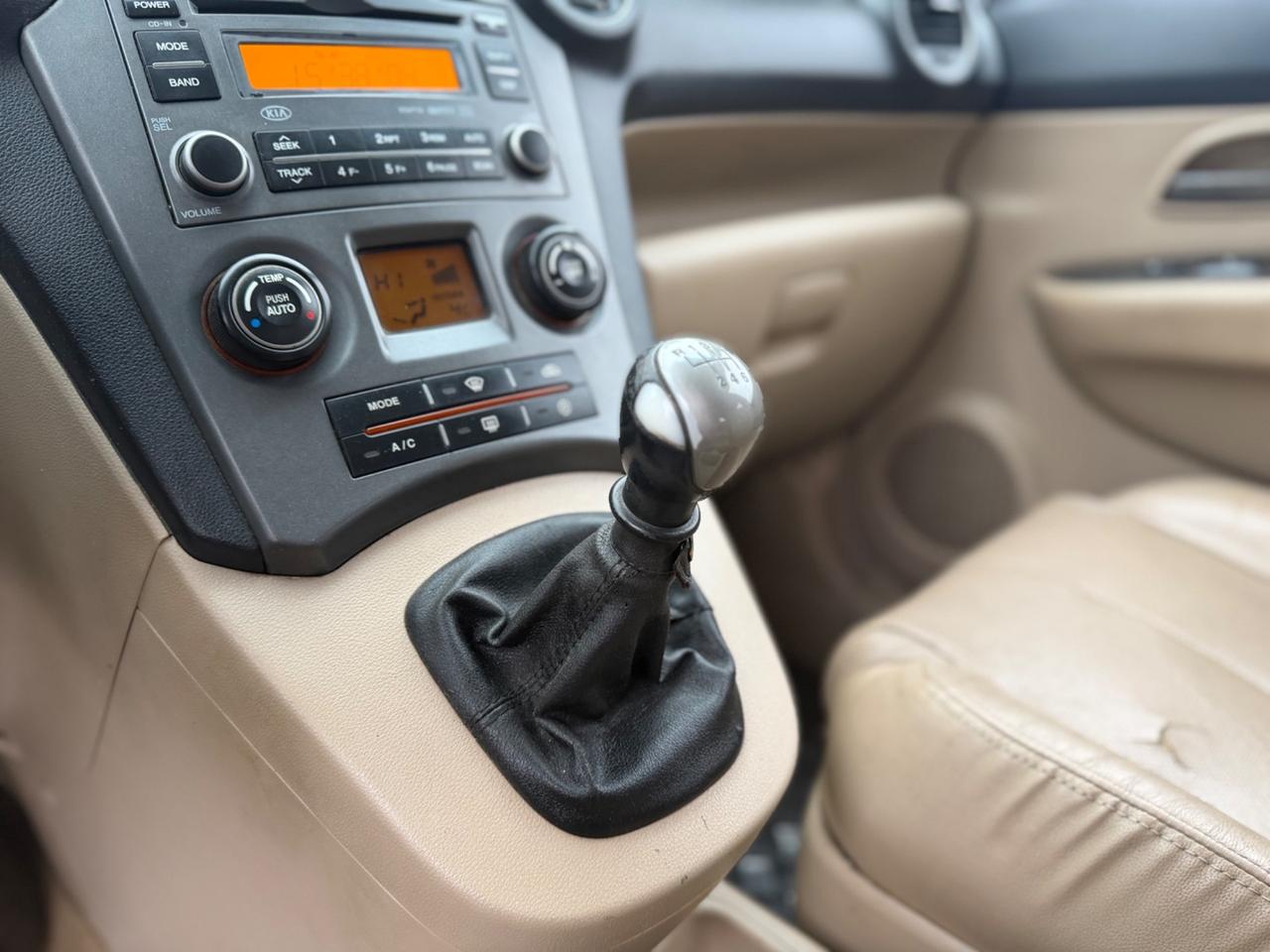 Kia Carens 2.0 16V CRDi VGT EX Class