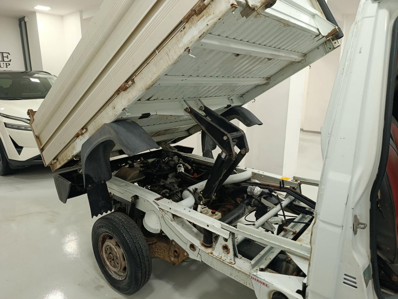 Piaggio Quargo 700 diesel cassone ribaltabile