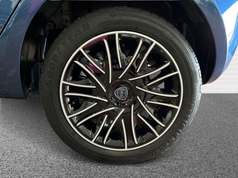 Lancia Ypsilon III 2021 1.0 firefly hybrid Gold s&s 70cv