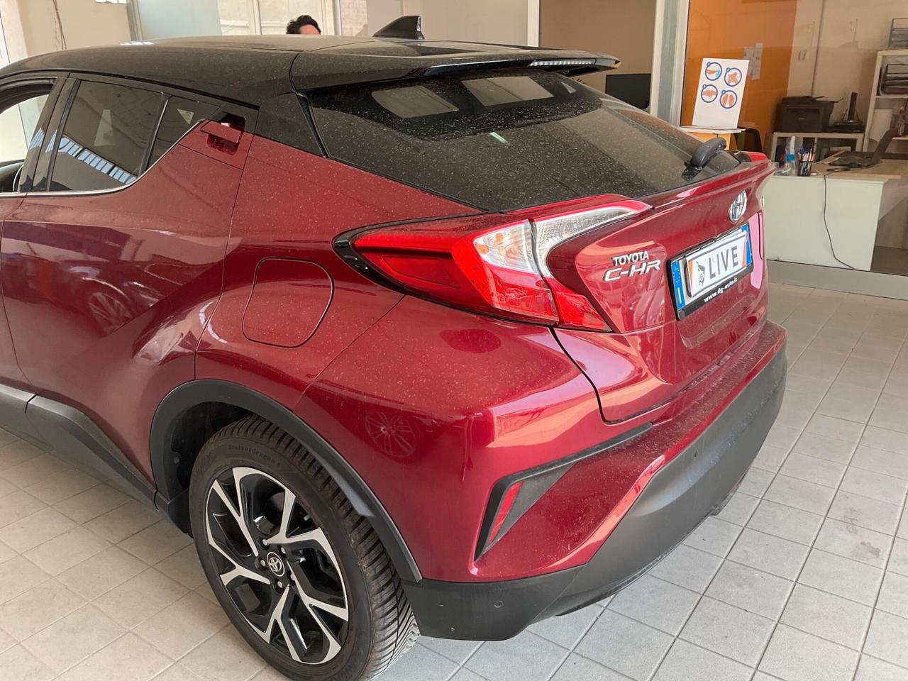 Toyota C-HR 1.8 Hybrid E-CVT Business (IVA ESPOSTA)