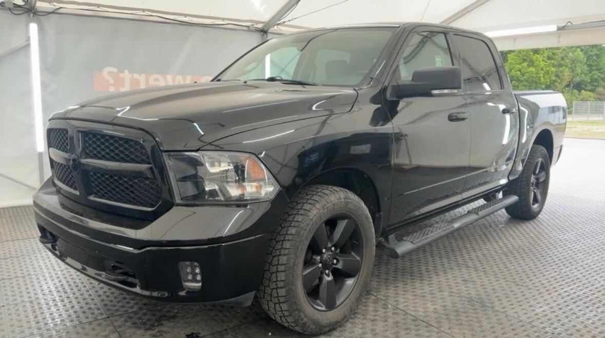 Dodge Ram Classic 5.7 V8 HEMI IVA COMPRESA