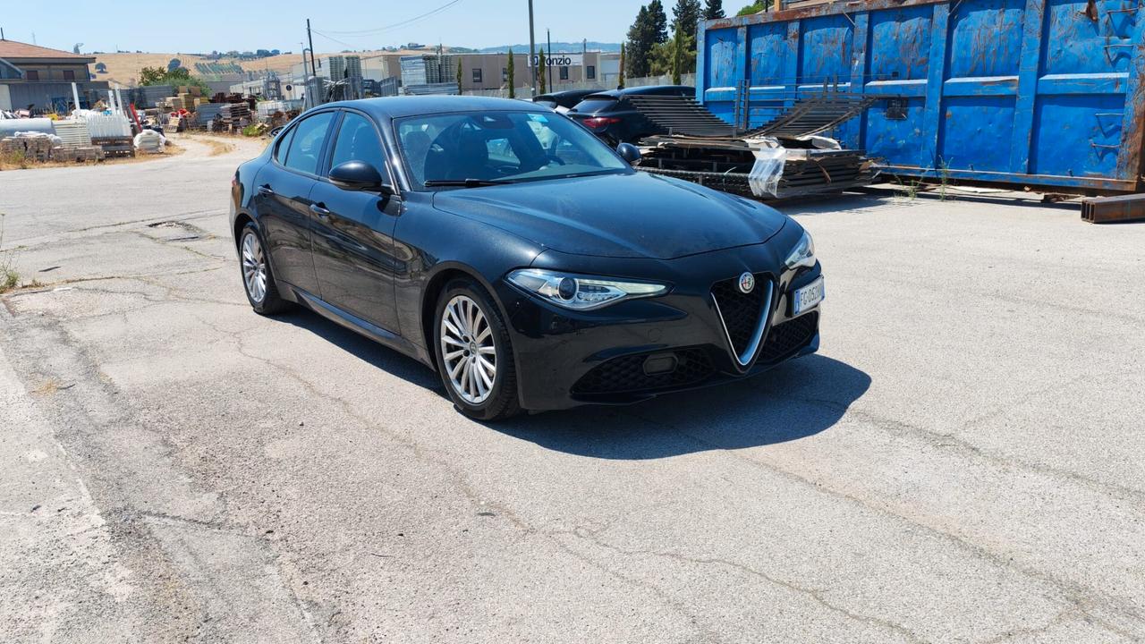 Alfa Romeo Giulia 2.2 Turbodiesel 180 CV AT8 Super