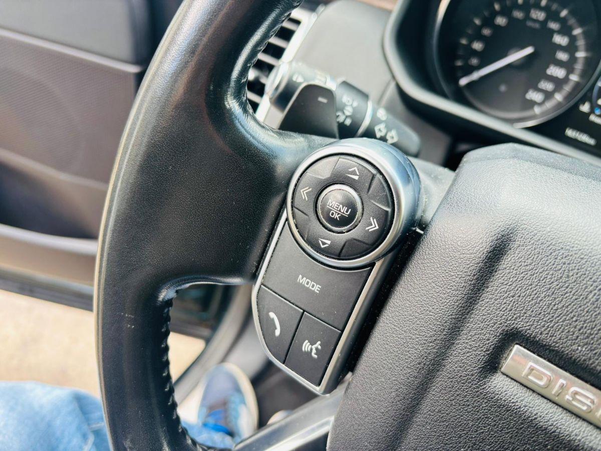 Land Rover Discovery 5 2.0 SD4 240 HSE Autocarro 7 posti