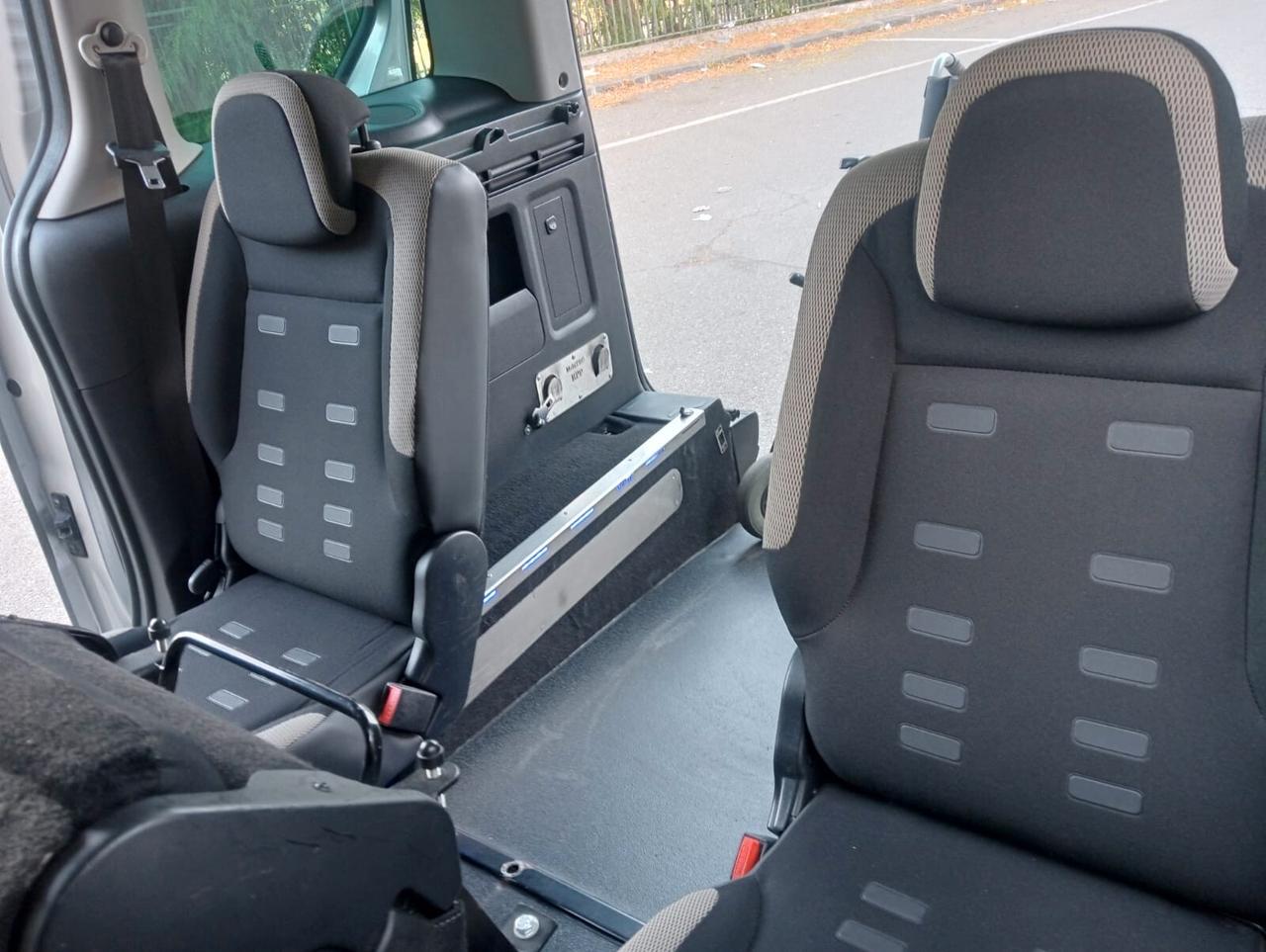 Citroen Berlingo ribassato rampa disabili