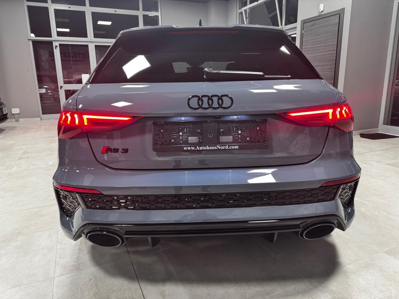 AUDI RS3 PERFORMANCE + CARBOCERAMICA