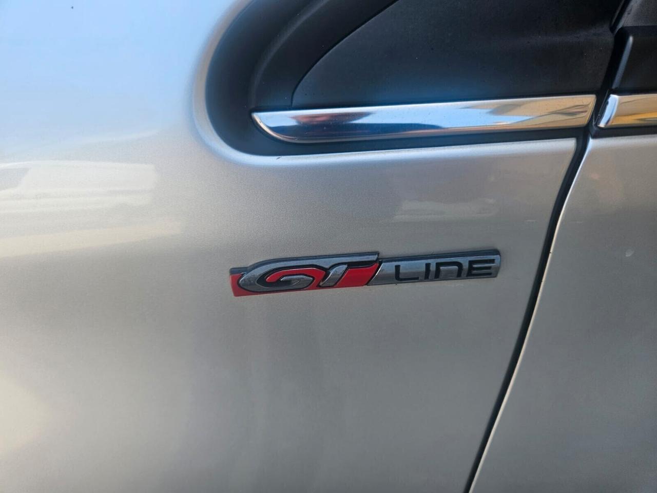 Peugeot 208 BlueHDi 120 GT Line 2016