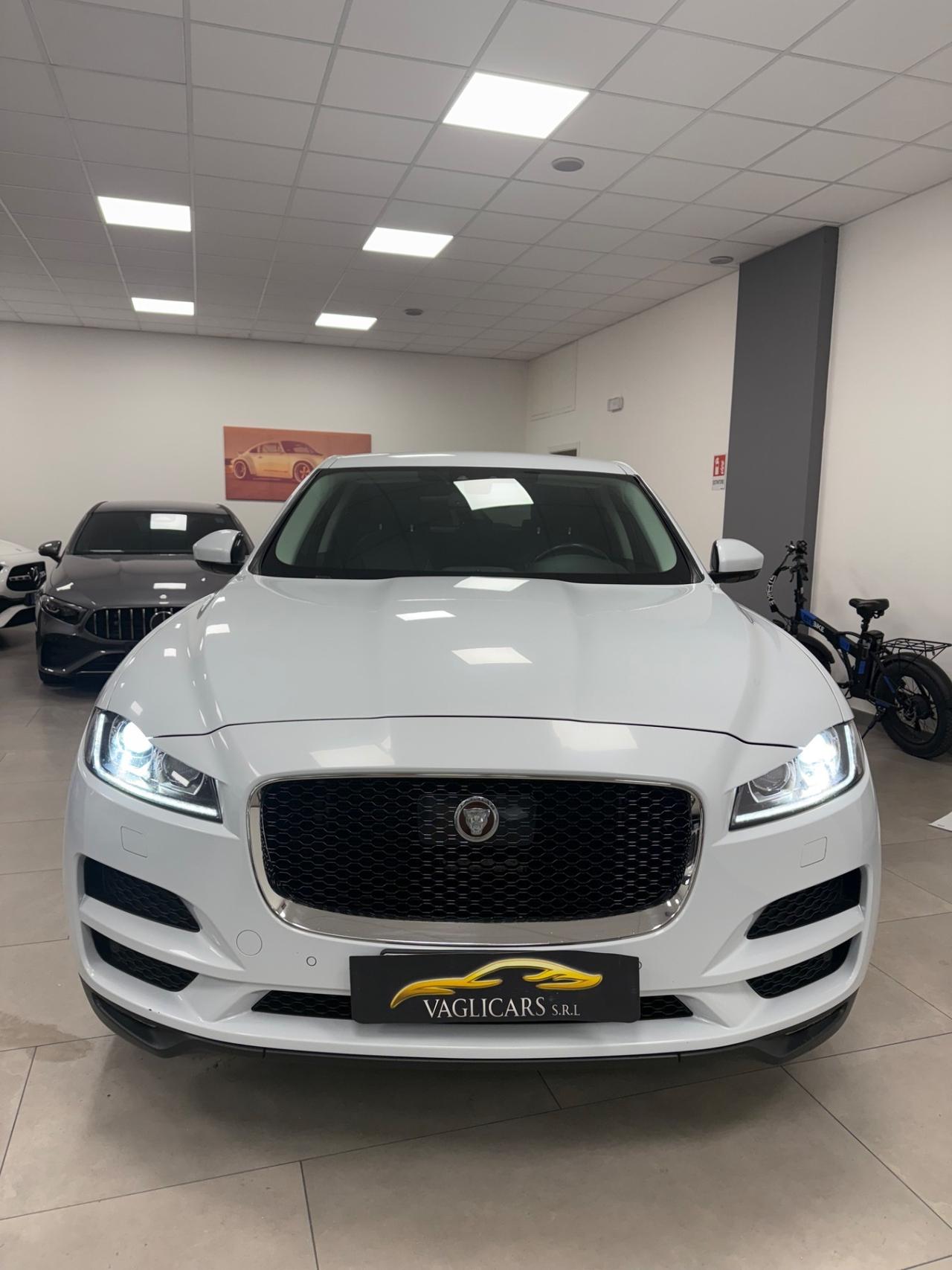 Jaguar F-Pace 2.0 D 180 CV AWD aut. R-Sport