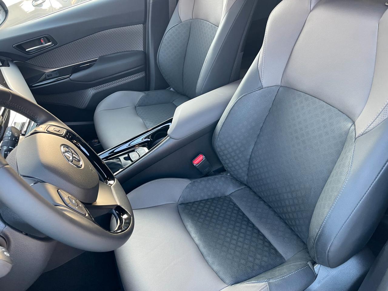 Toyota C-HR 2.0h luxury e-cvt SUPER FULL OPTIONAL