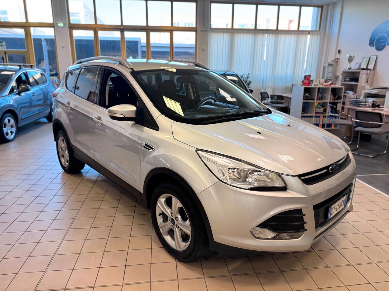 Ford Kuga 2.0 TDCI 115 CV 2WD Titanium