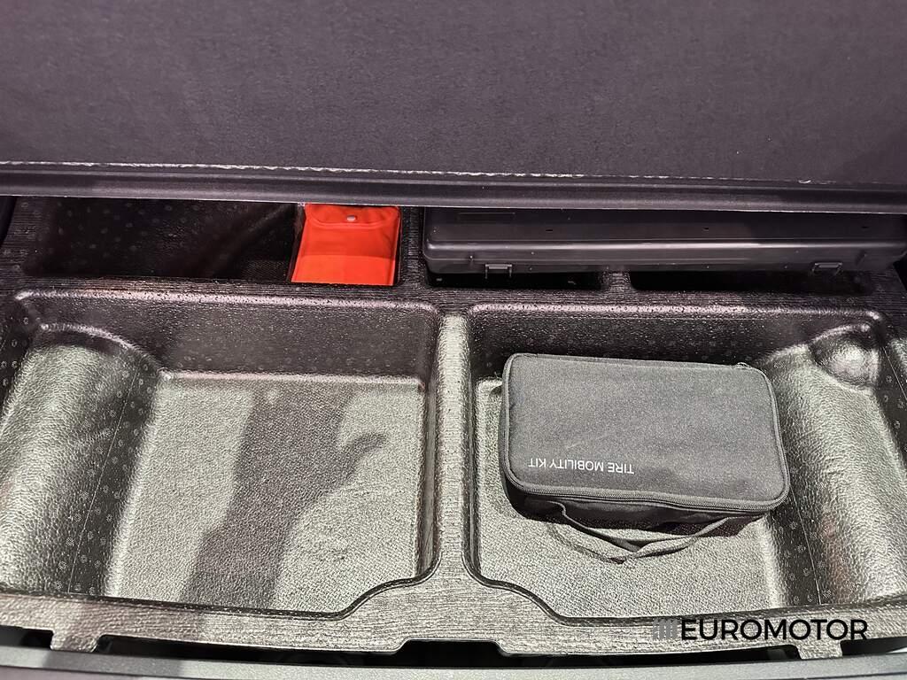 Kia Sportage 1.6 T-GDi HEV Style AT6