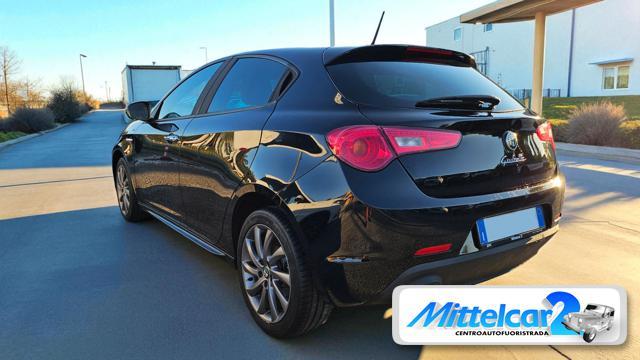 ALFA ROMEO Giulietta 1.6 JTDm-2 105 CV Veloce