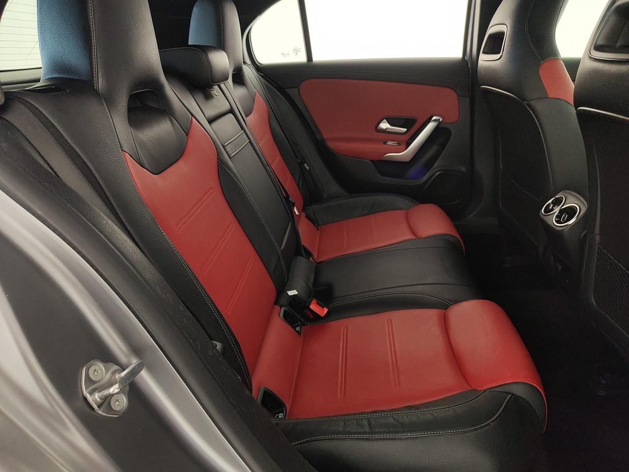 Mercedes-Benz A AMG 35 4matic auto
