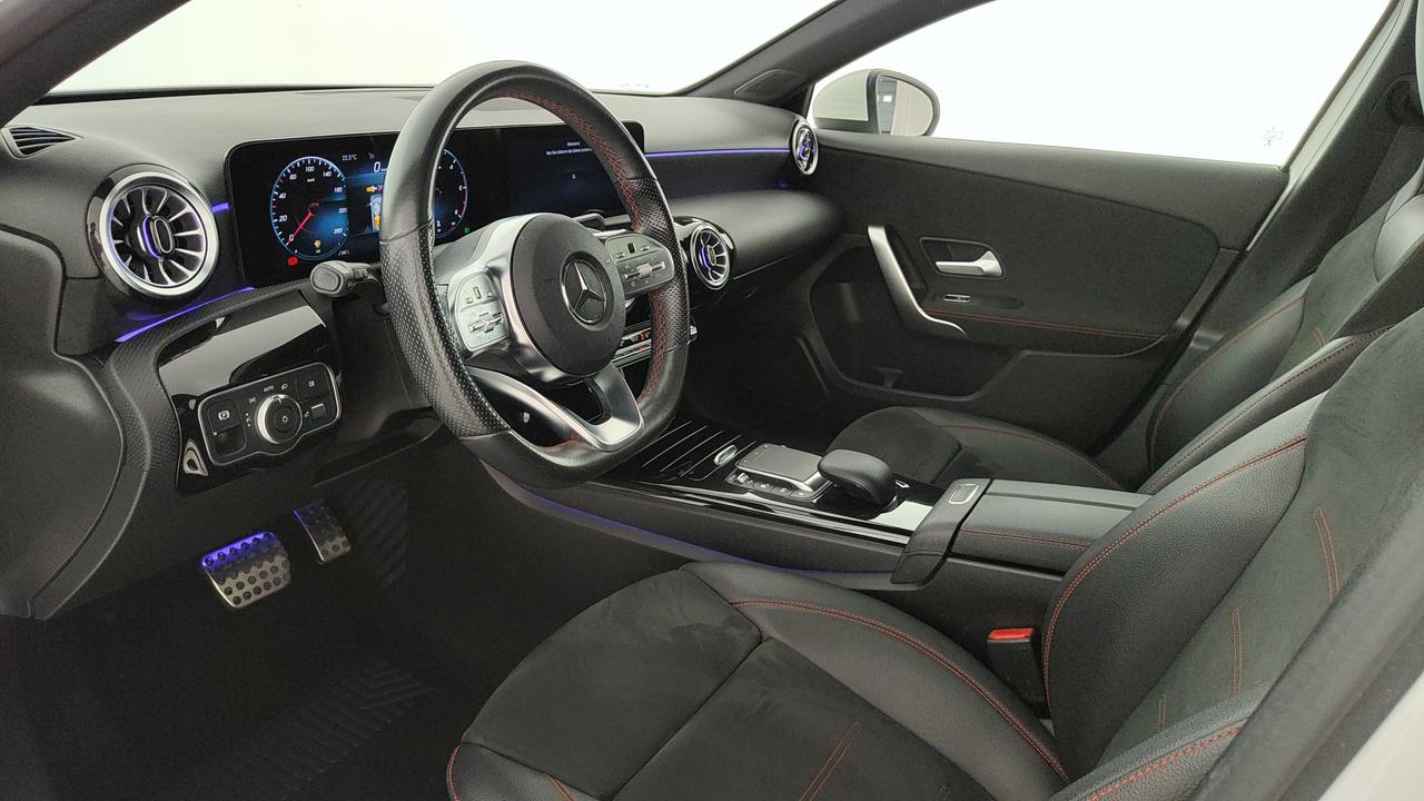 Mercedes-Benz A 180 d Premium auto