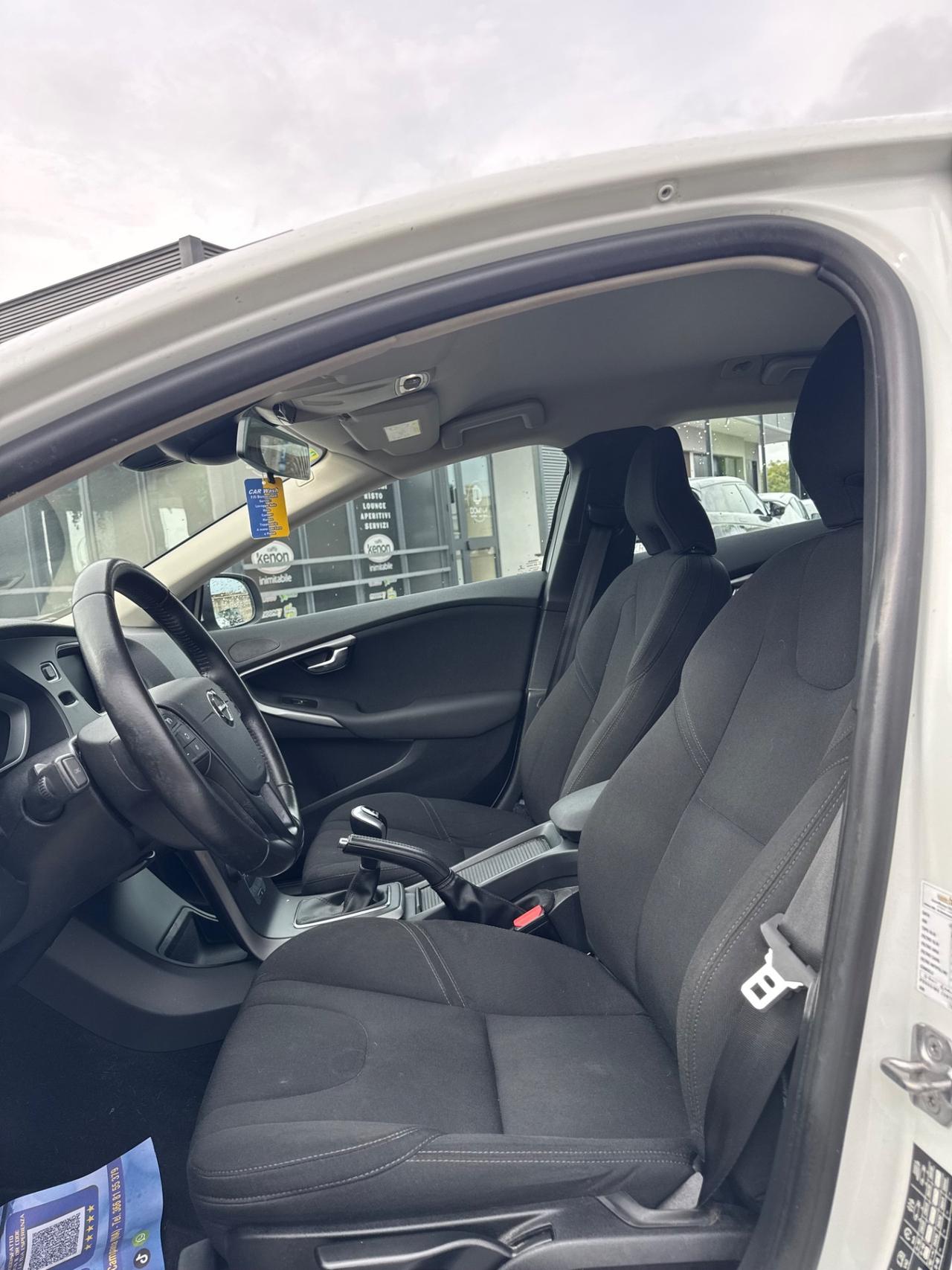 Volvo V40 D2 Business Plus