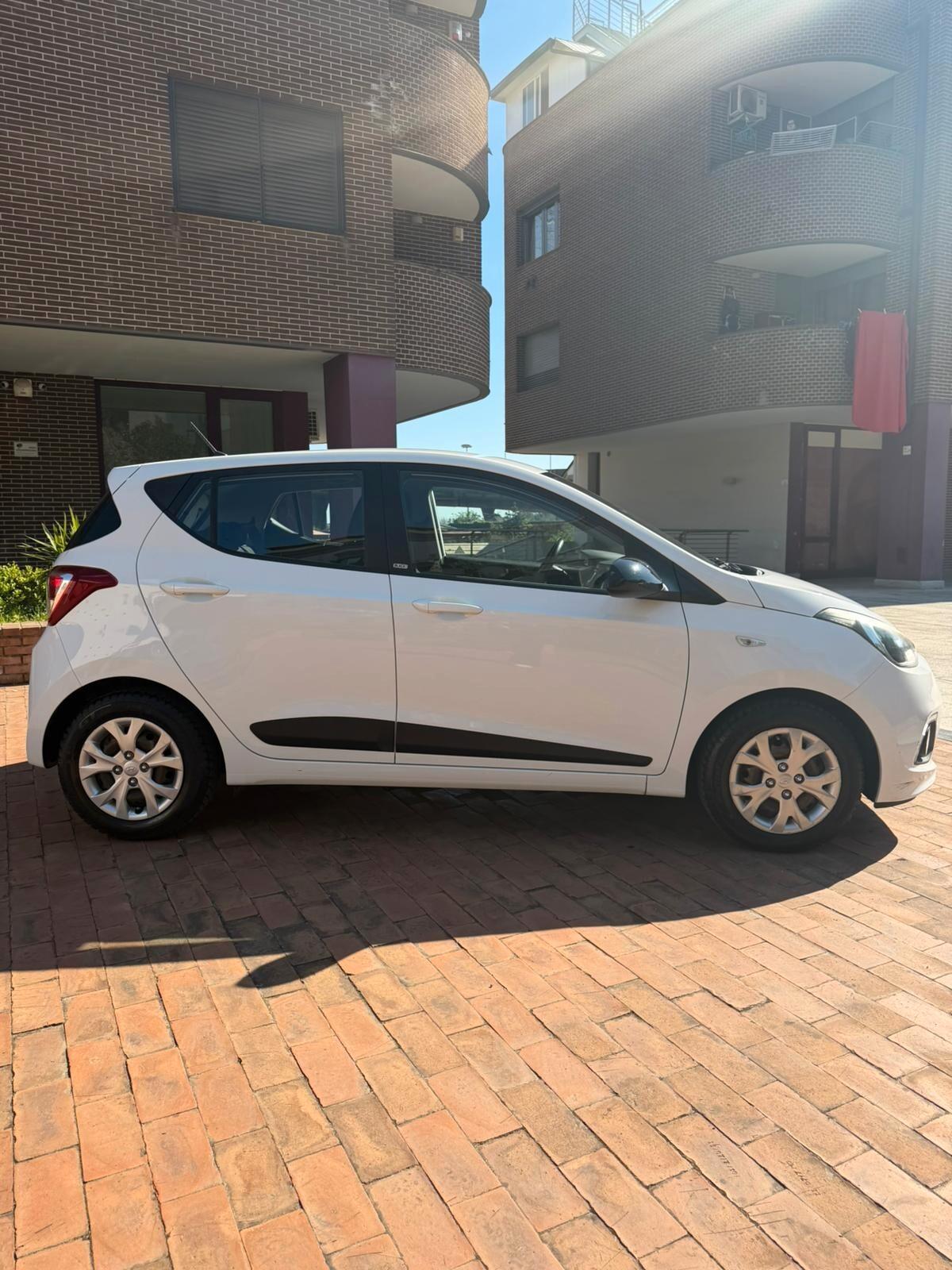 Hyundai i10 1.0 MPI Login A/T