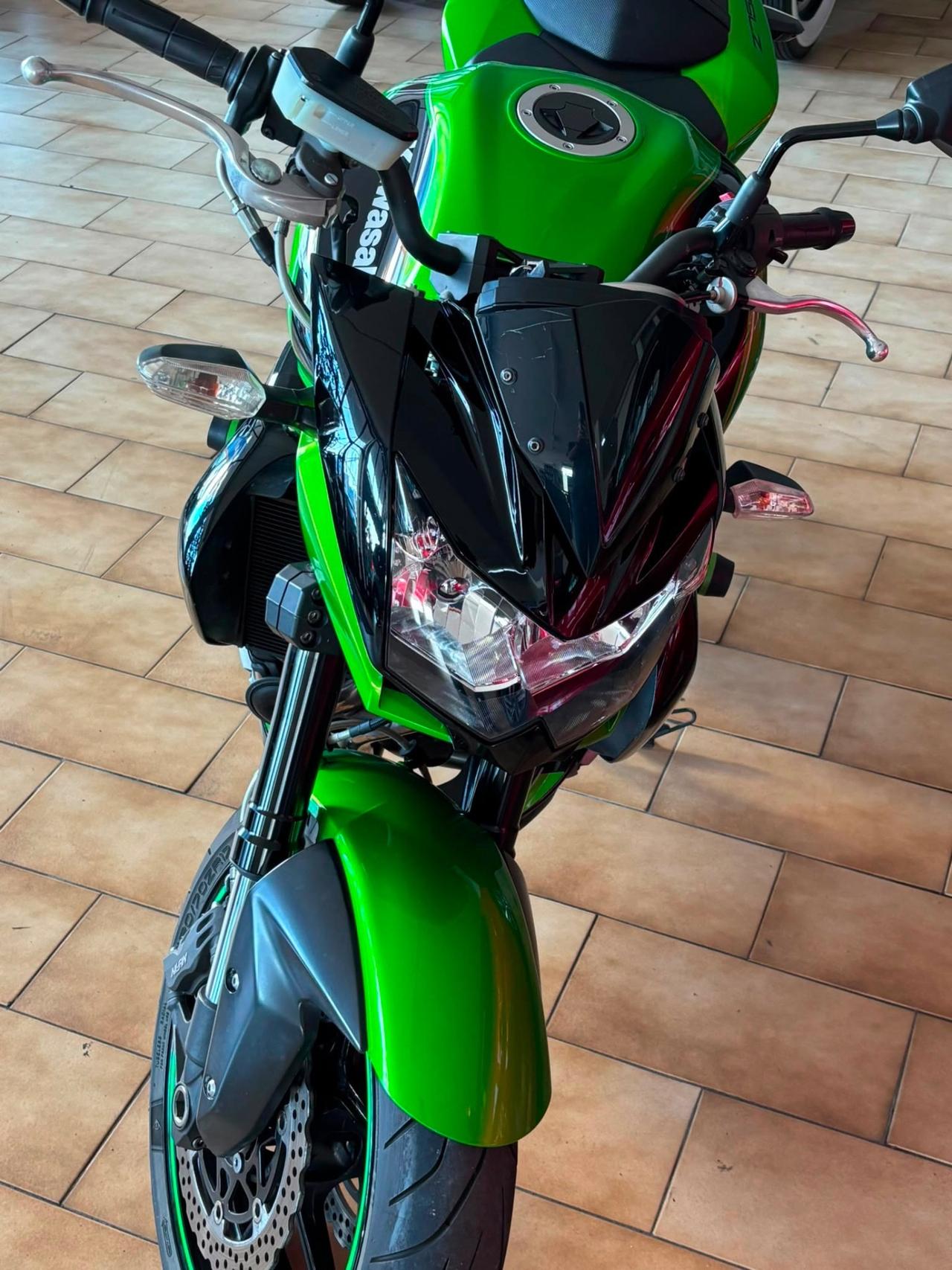 Kawasaki Z 750 R GUIDABILE A2