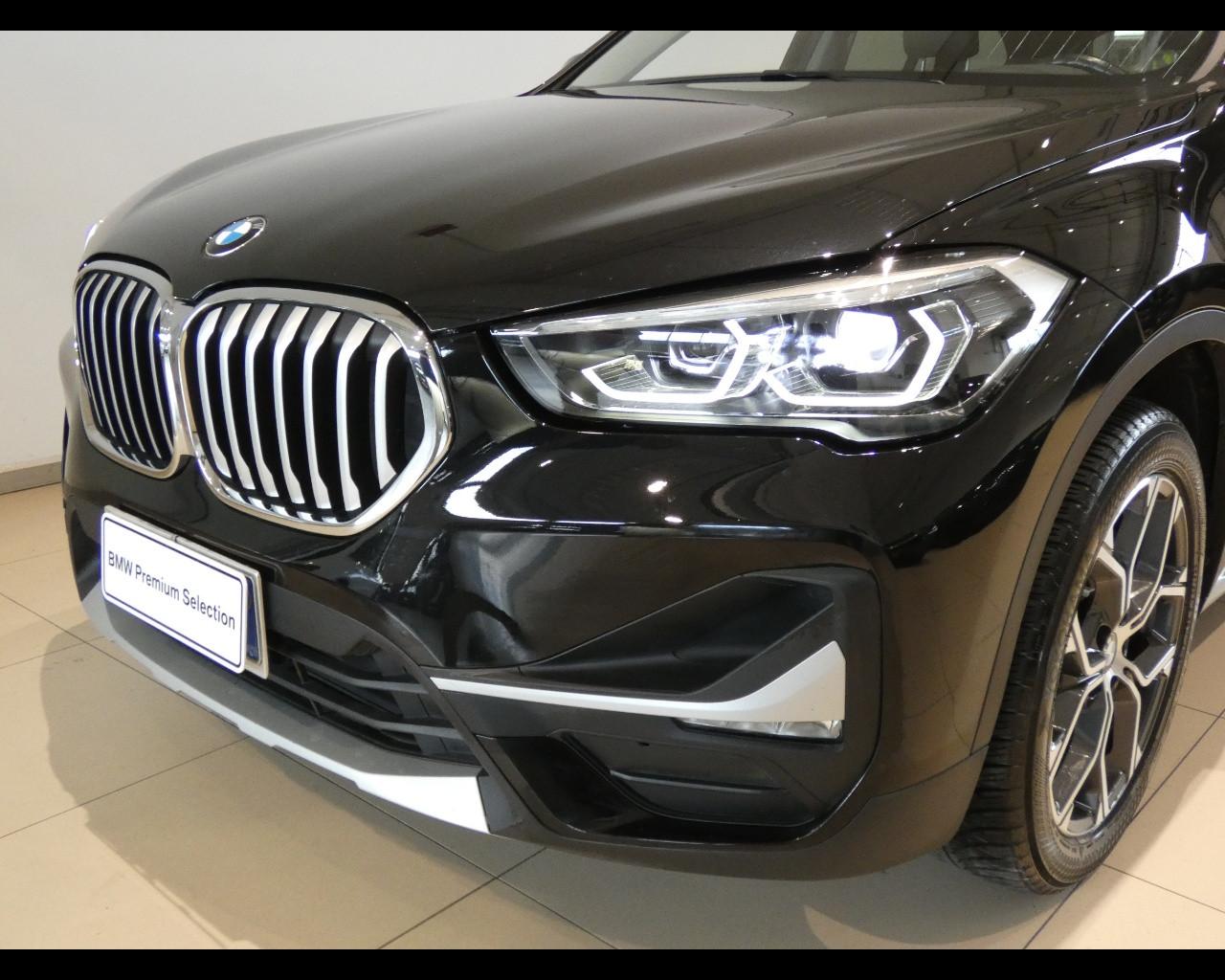 BMW X1 (F48) - X1 xDrive18d xLine
