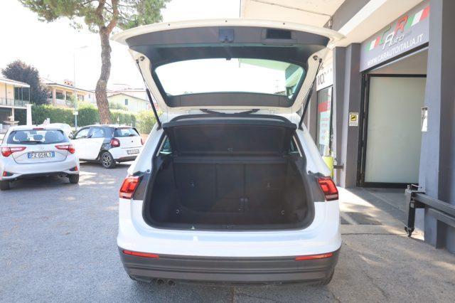 VOLKSWAGEN Tiguan 2.0 TDI SCR 4MOTION Navi RADAR ACC App Connect E6D
