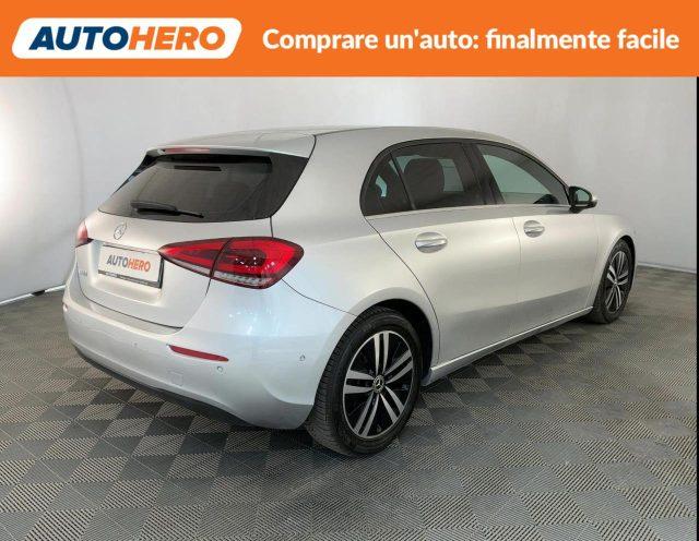 MERCEDES-BENZ A 180 d Automatic Business