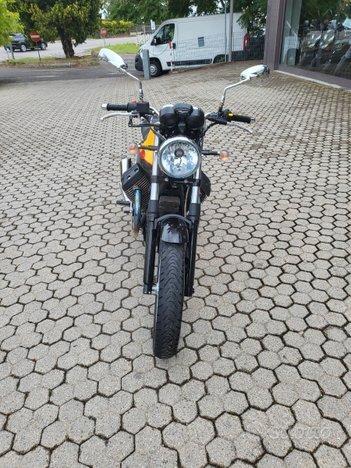 Moto Guzzi V 75 - 2015