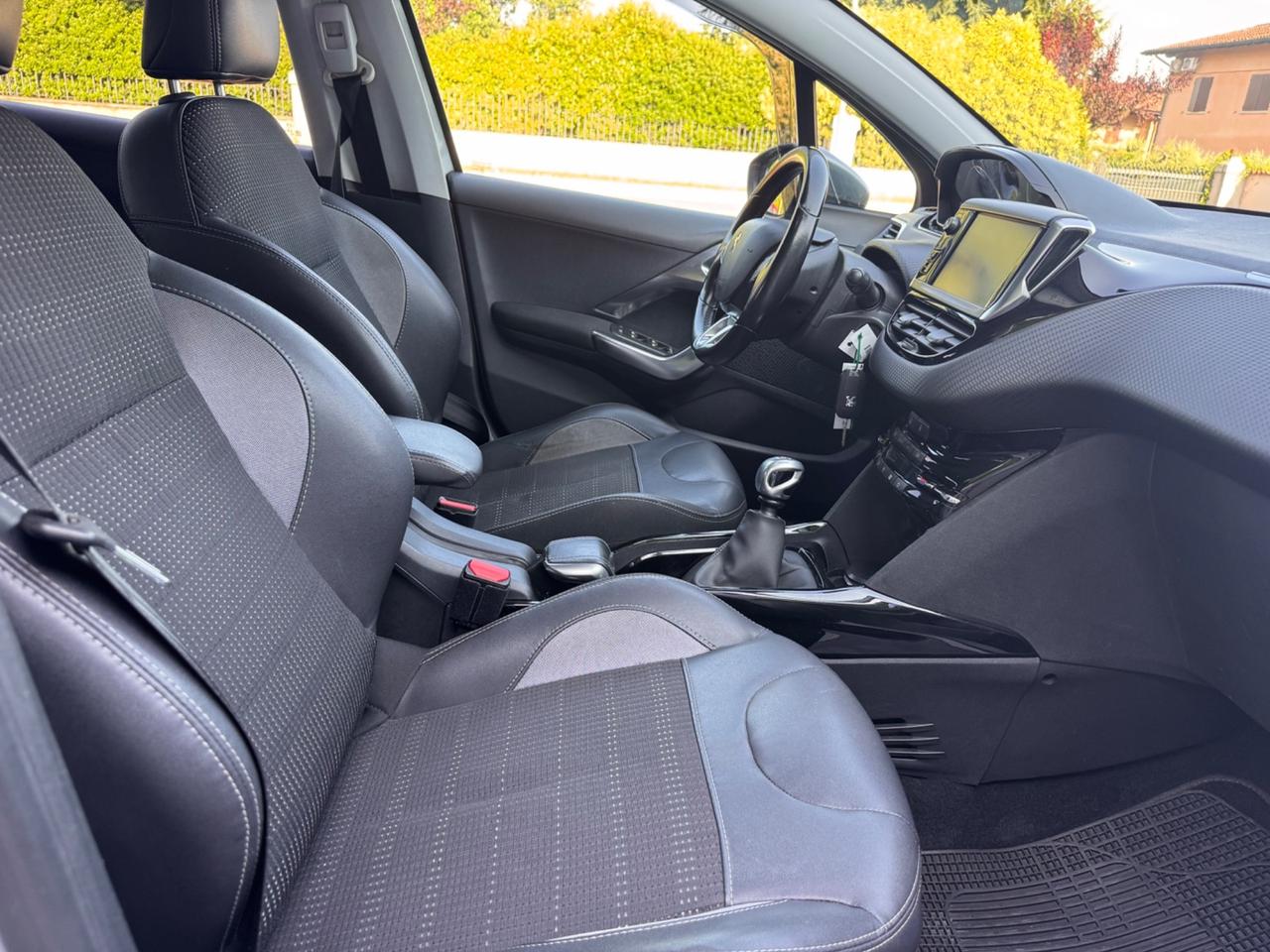Peugeot 2008 1.6 d, euro 6b, anno 2018! Unico proprietario