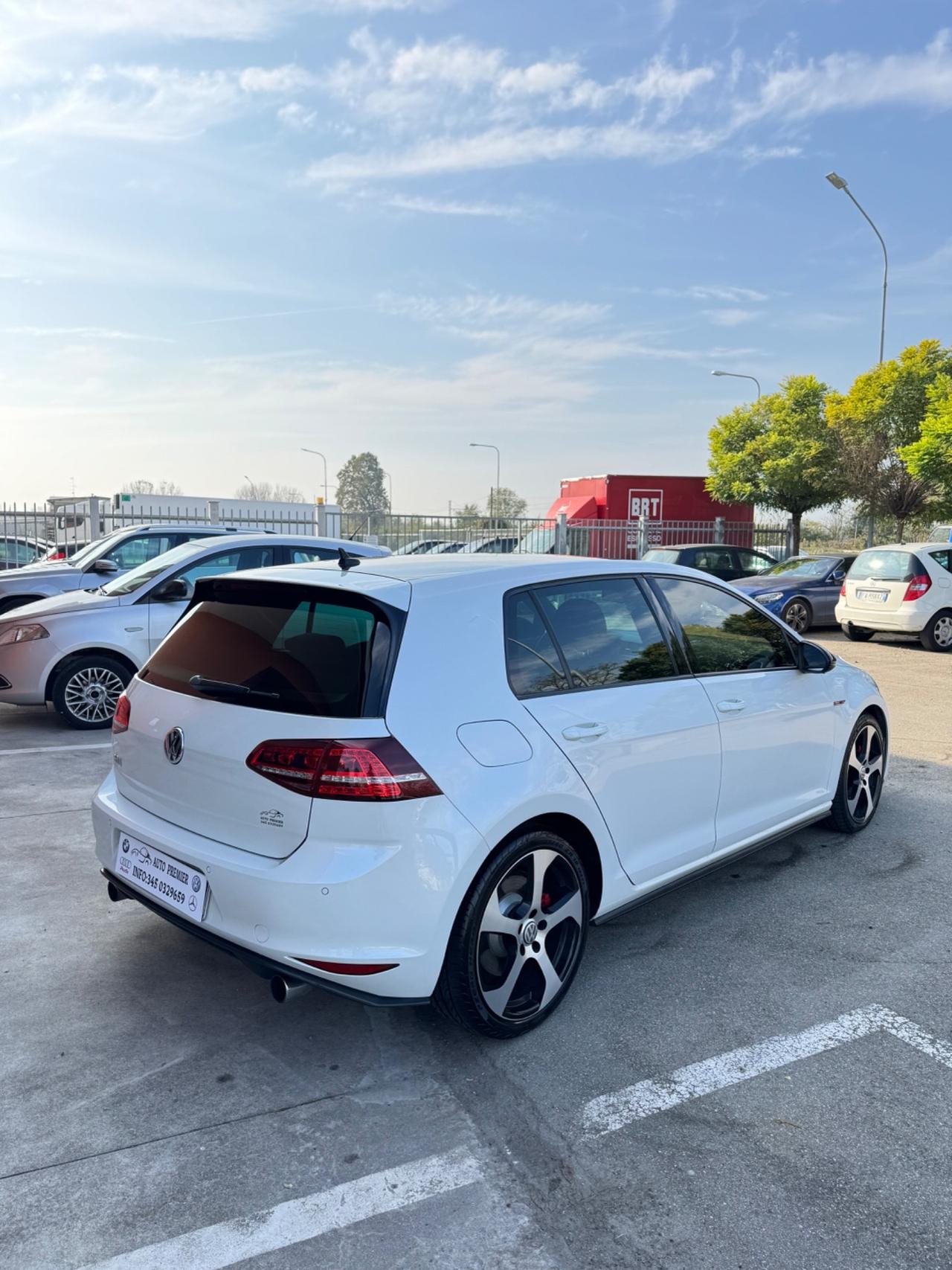 Volkswagen Golf 7 GTI 2.0 TSI DSG 5p.