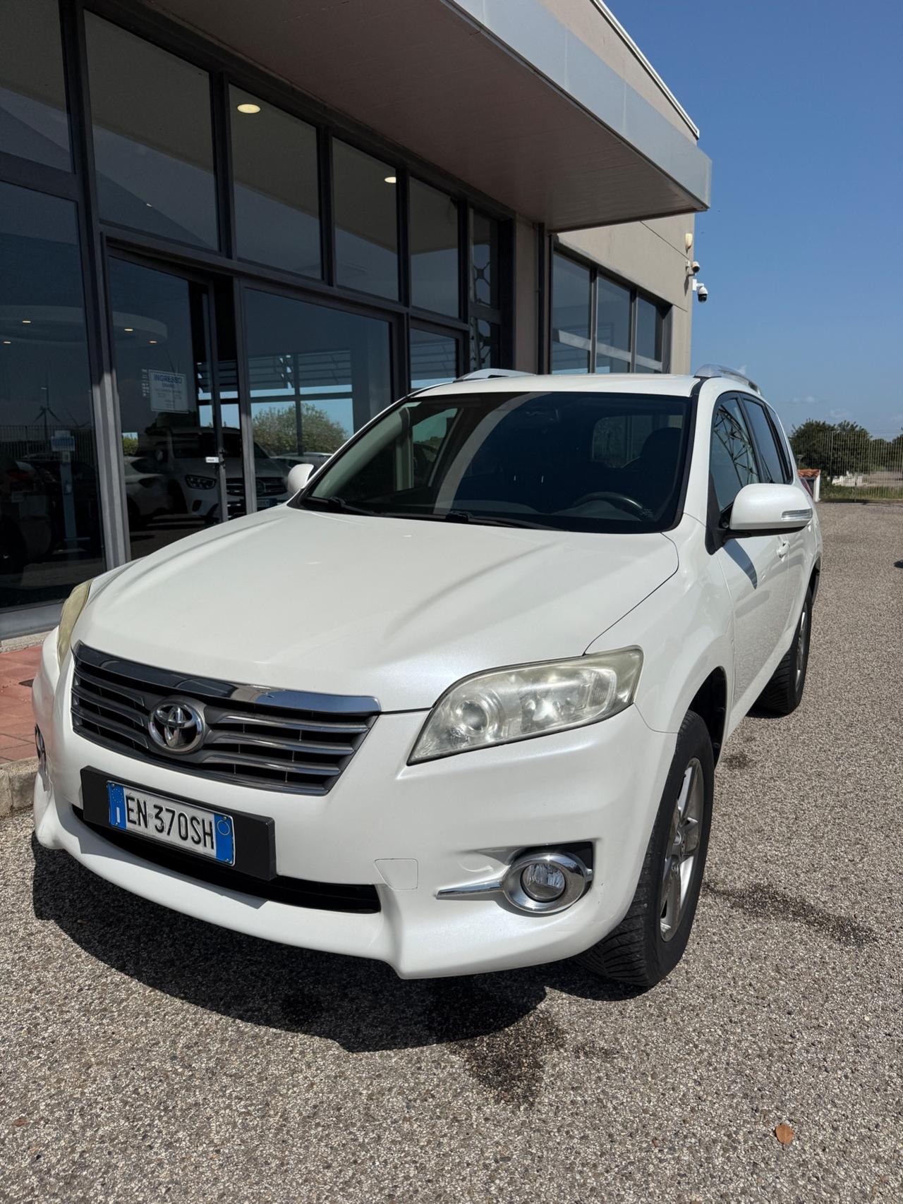 Toyota RAV 4 RAV4 2.2 D-4D 150 CV Lounge my12"