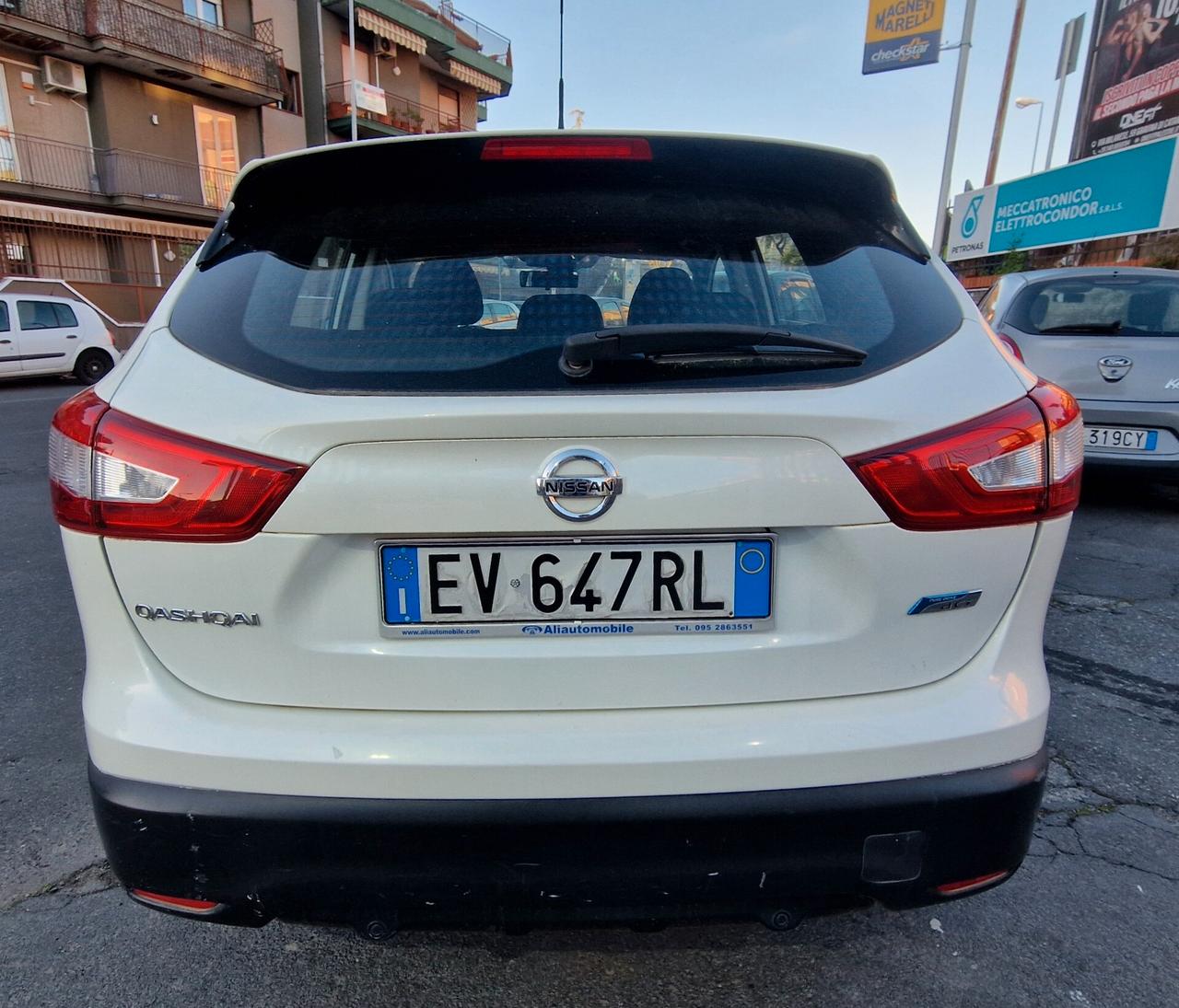Nissan Qashqai 1.5 dCi DPF Tekna