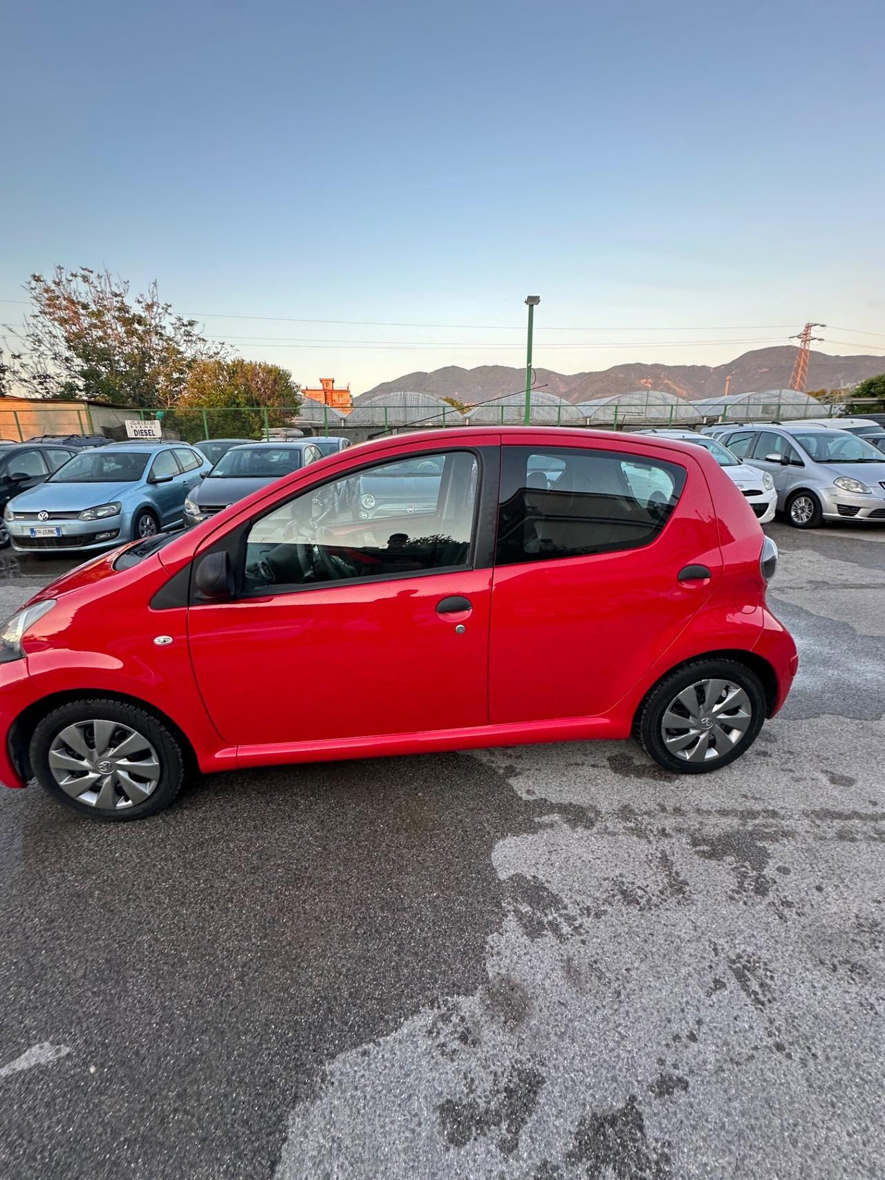 Toyota Aygo 1.0 12V VVT-i 5 porte Cool Soda Connect