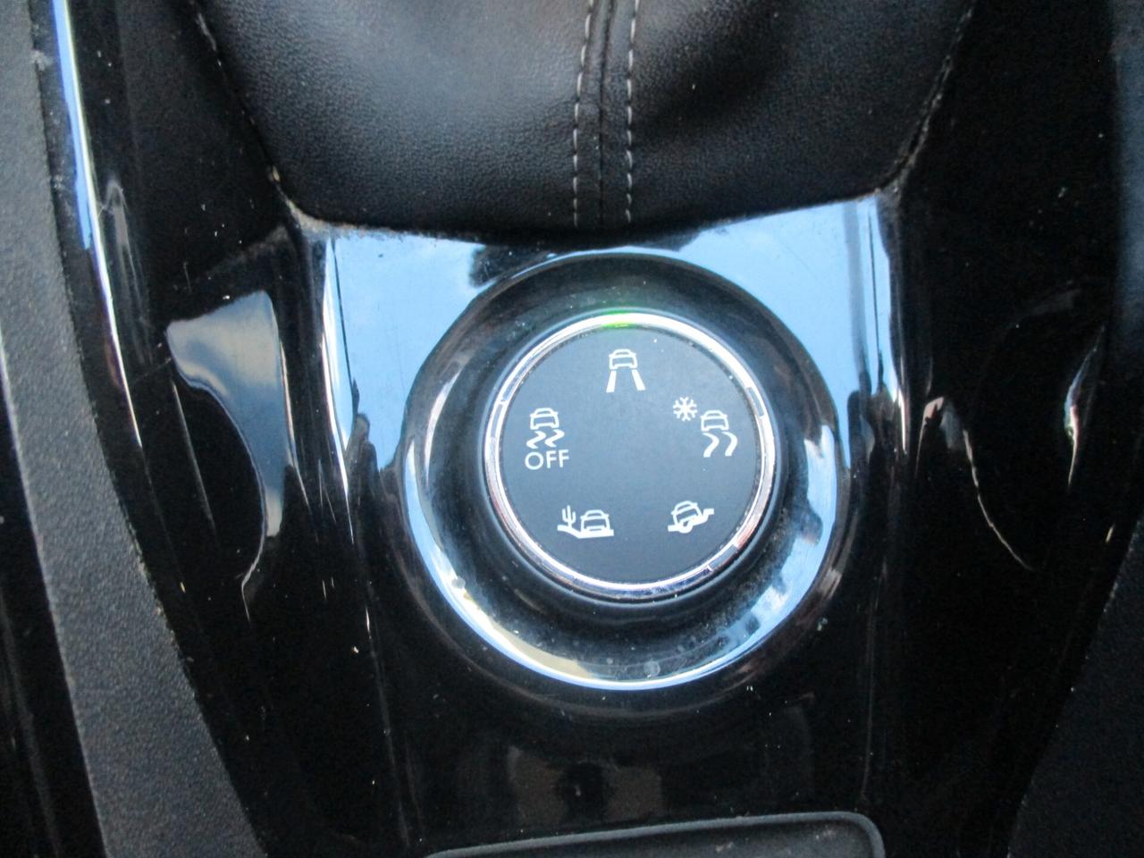 Peugeot 2008 BlueHDi 120 S&S Crossway 2016