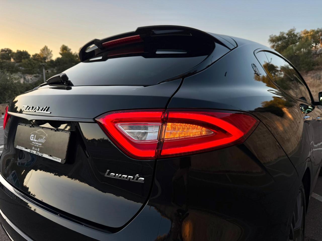 Maserati Levante Gransport/3.0 V6 250 CV/21"/TETTO