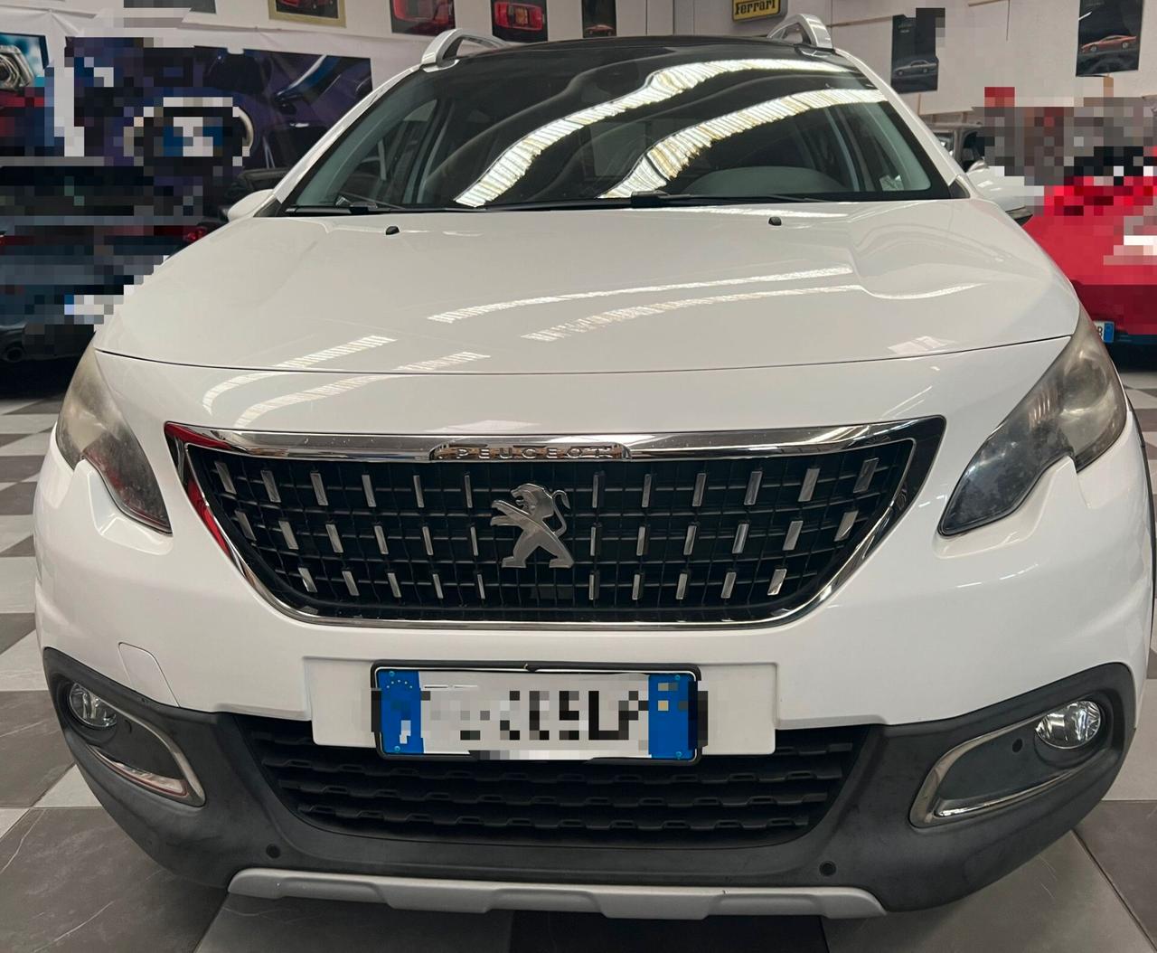 Peugeot 2008 1.6 BlueHDi 100CV - Allure