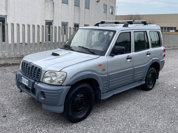Mahindra Goa 2.6 CRDE 109cv 4x4 Autocarro