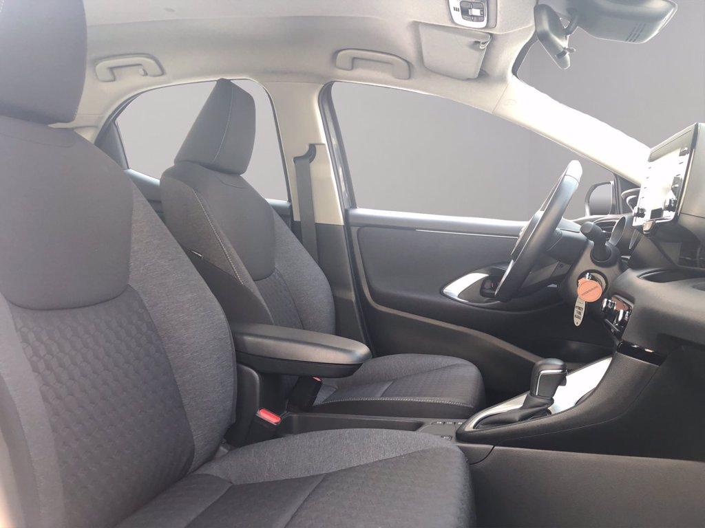 TOYOTA Yaris 1.5h trend del 2022