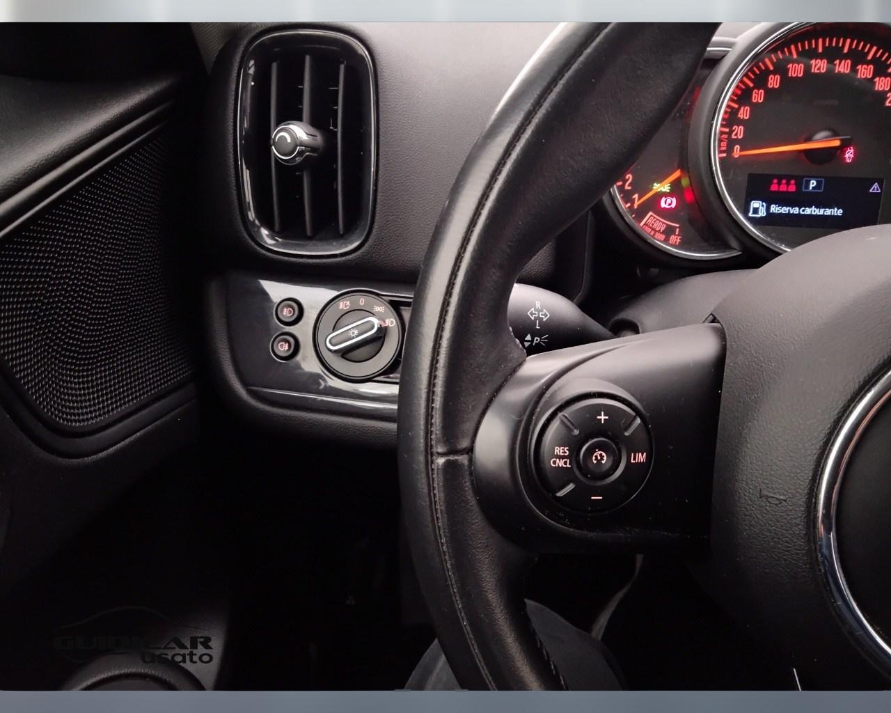 MINI Mini Countryman F60 2017 - Mini Countryman 2.0 Cooper D Bake