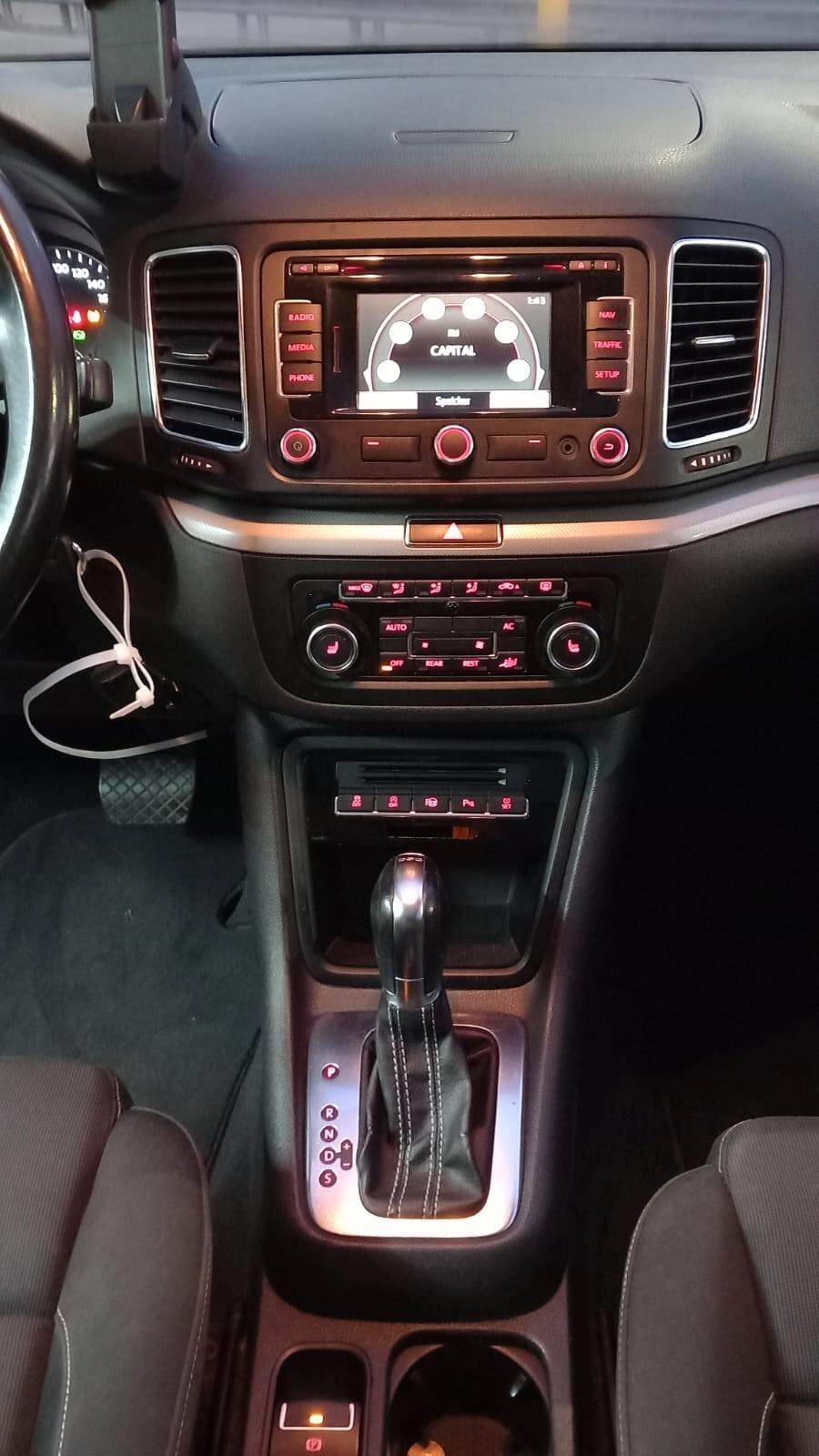 Volkswagen Sharan 2.0 TDI DSG Highline BlueMotion Technology