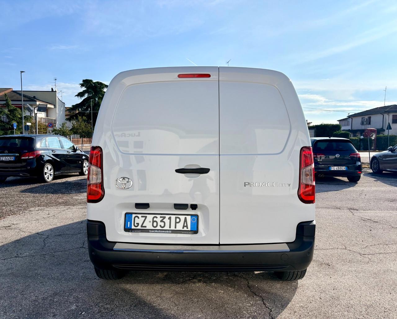 Toyota Proace City Verso 1.5D 102 CV S&S L1 Executive