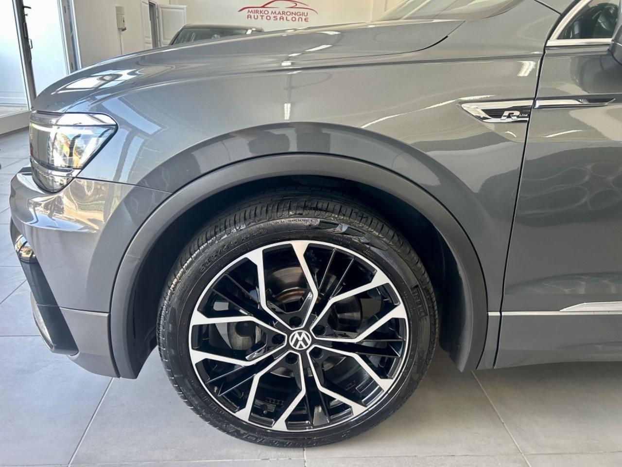 VW Tiguan 2.0 BiTDI DSG 4MOTION R-Line FINANZIABILE
