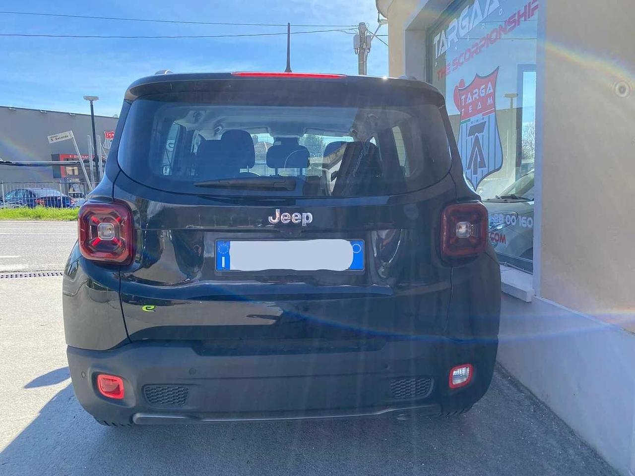 Jeep Renegade 1.5 Turbo T4 MHEV Altitude