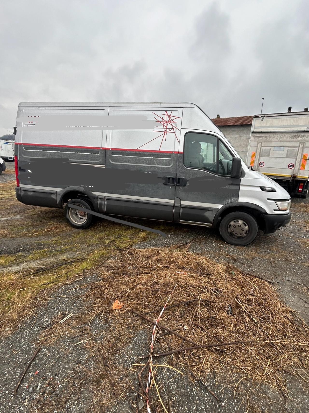 Daily Iveco del 2005 in saldo 798