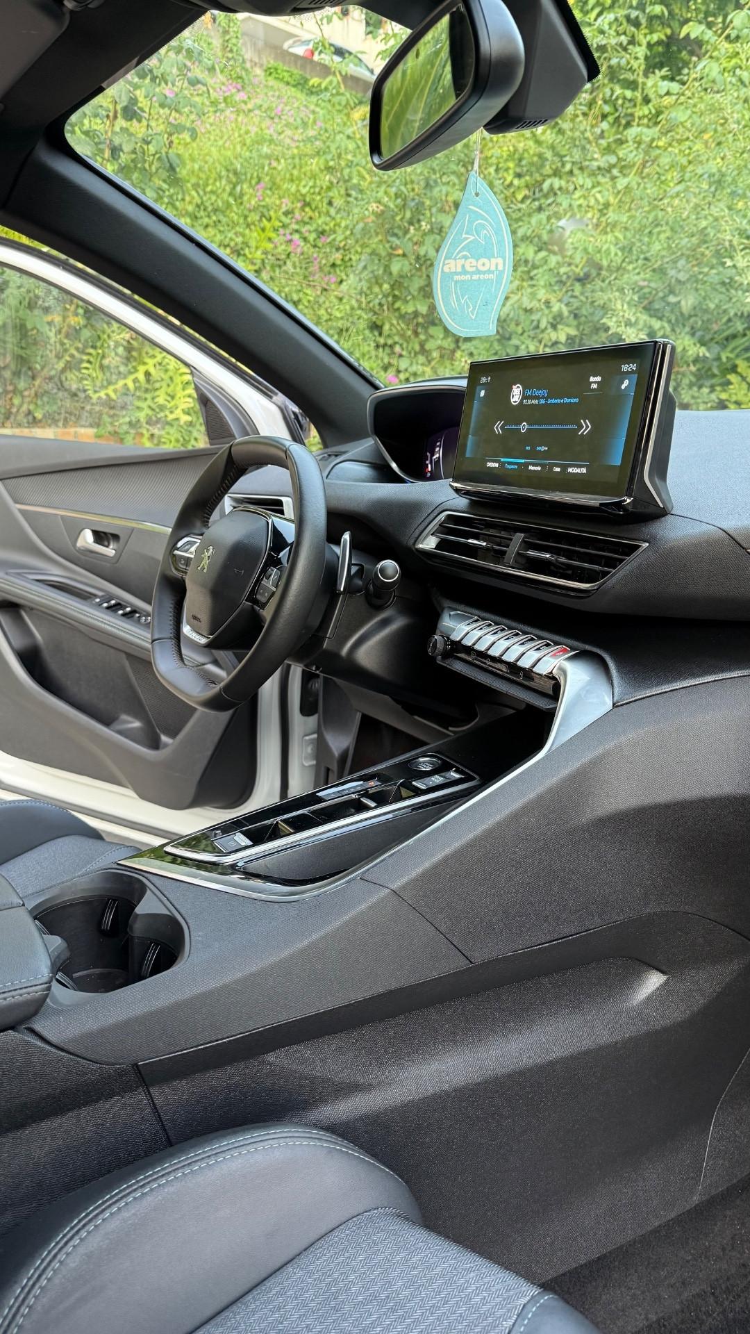 Peugeot 3008 BlueHDi 130 S&S EAT8 Allure Pack