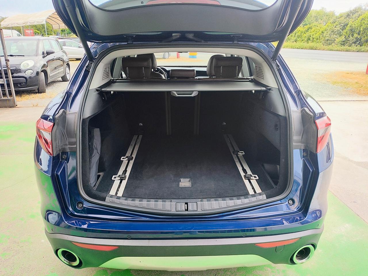 Alfa Romeo Stelvio 2.2 Turbodiesel 180 CV AT8 RWD Super
