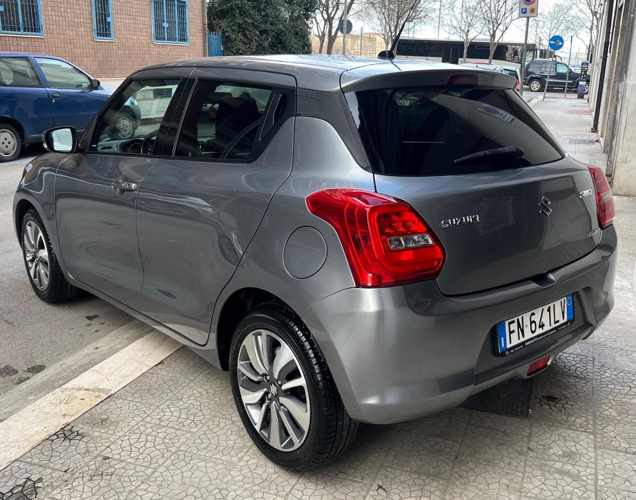 SUZUKI SWIFT 1000 BENZINA HYBRIDA