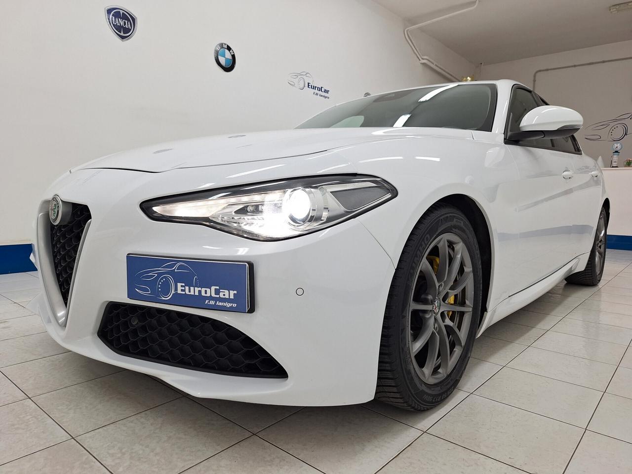 Alfa Romeo Giulia 2.2 180cv MT6 Business Sport