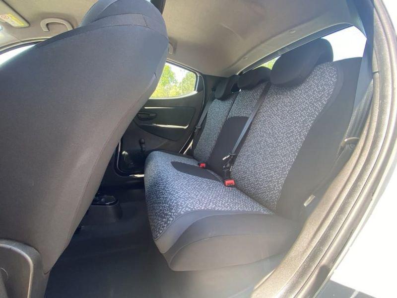 Lancia Ypsilon 1.0 HYBRID GOLD S&S 70CV