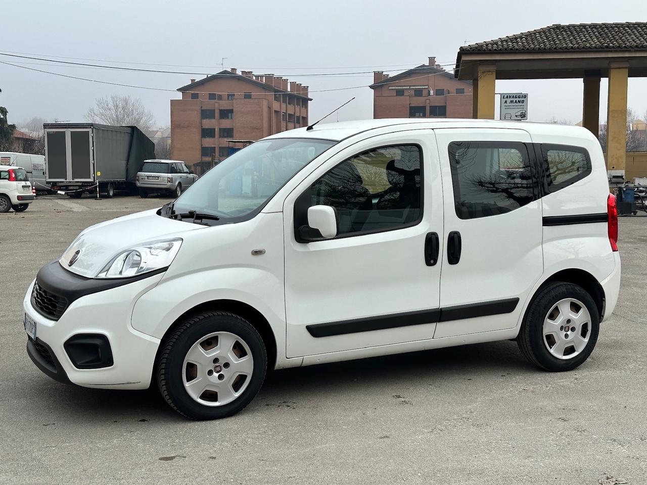 Fiat Qubo 1.3 MJT 80 CV Lounge Euro 6B